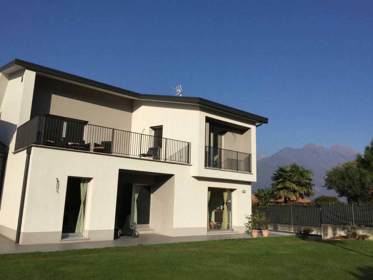 Villa White House Lucia Colico Exterior foto